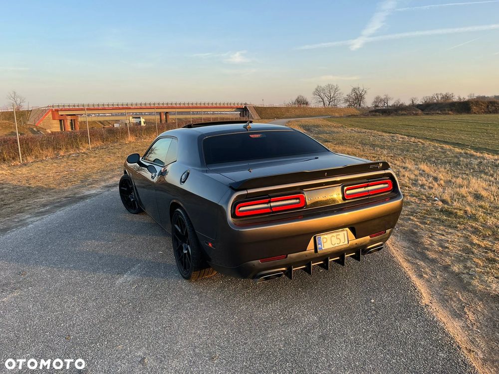 Dodge Challenger Automatik 392 Hemi Scat Pack Shaker - 12