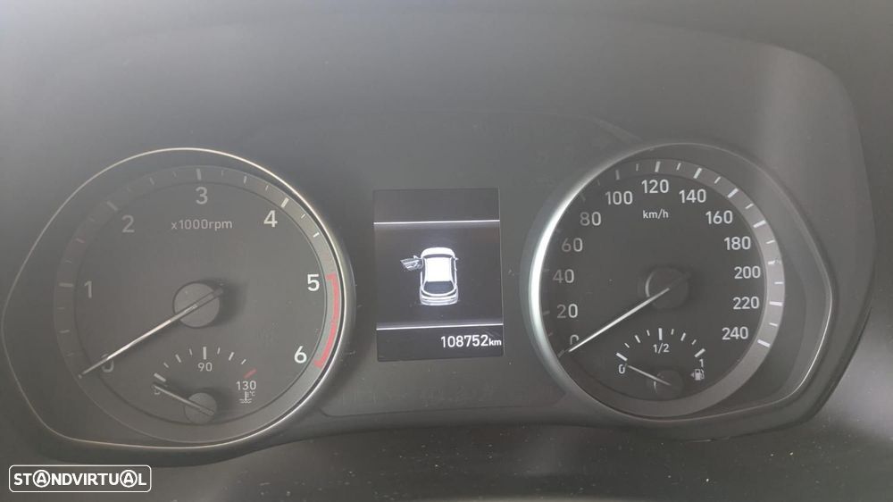 Hyundai i30 1.6 CRDi STyle+Navi - 8