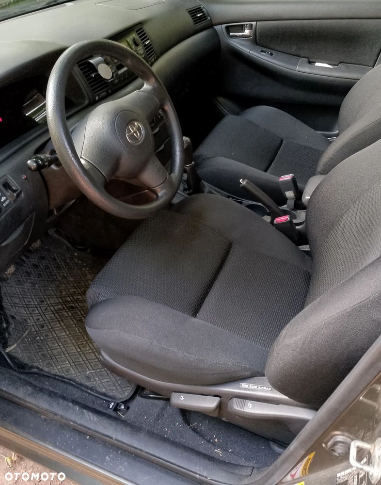 Toyota Corolla 2004 photo 3