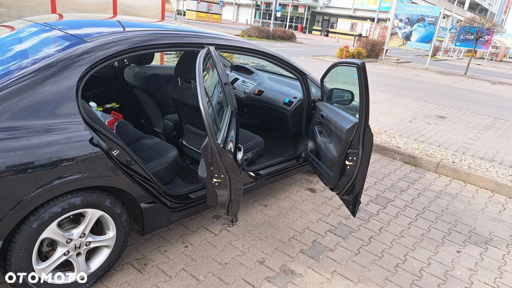 Honda Civic 1.8 Executive - 4