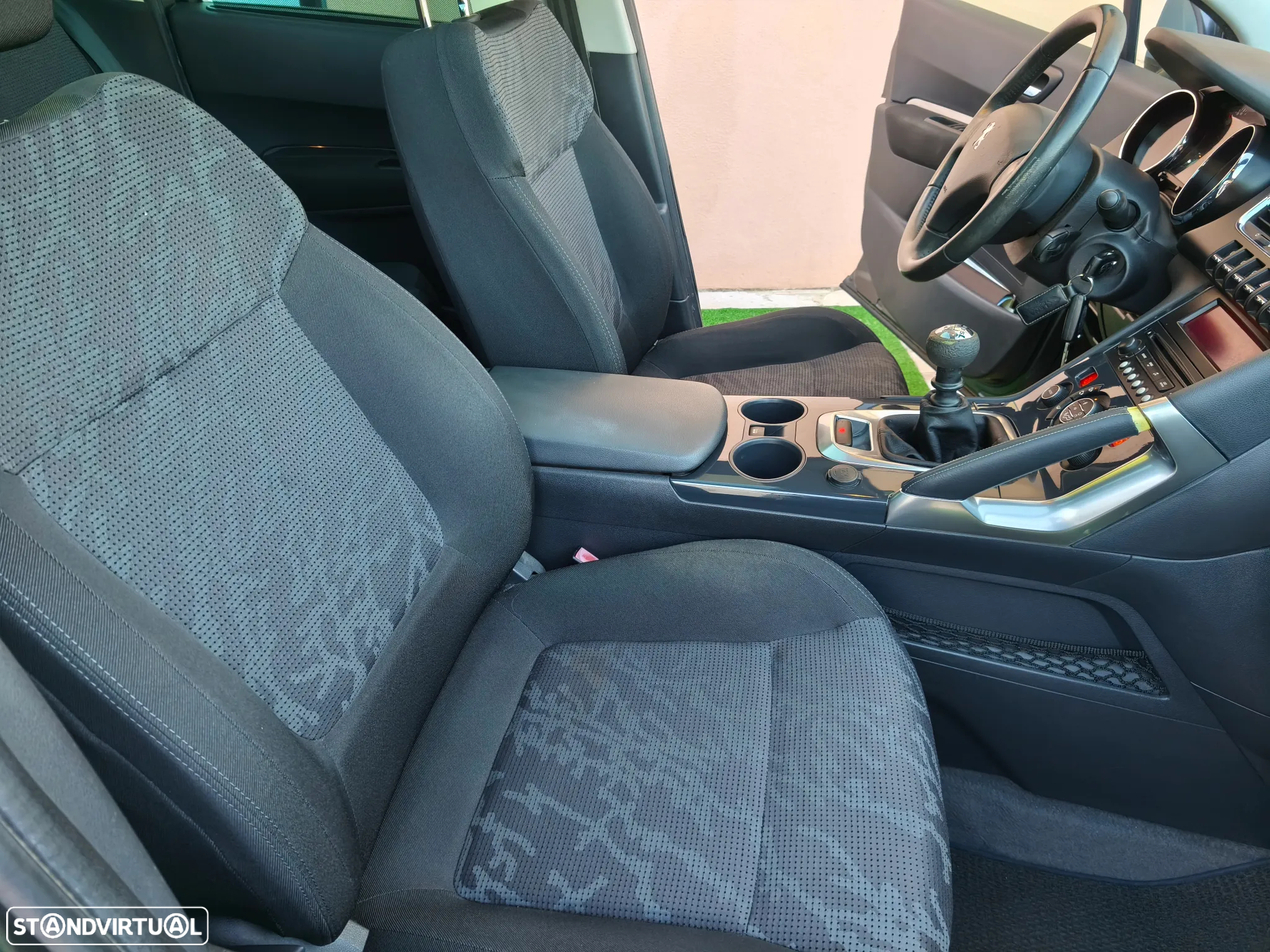 Peugeot 3008 1.6 HDi Premium JLL17 - 15
