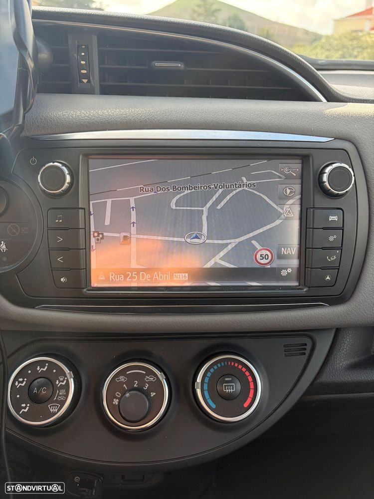 Toyota Yaris 1.4 D-4D Comfort+P.Style - 13