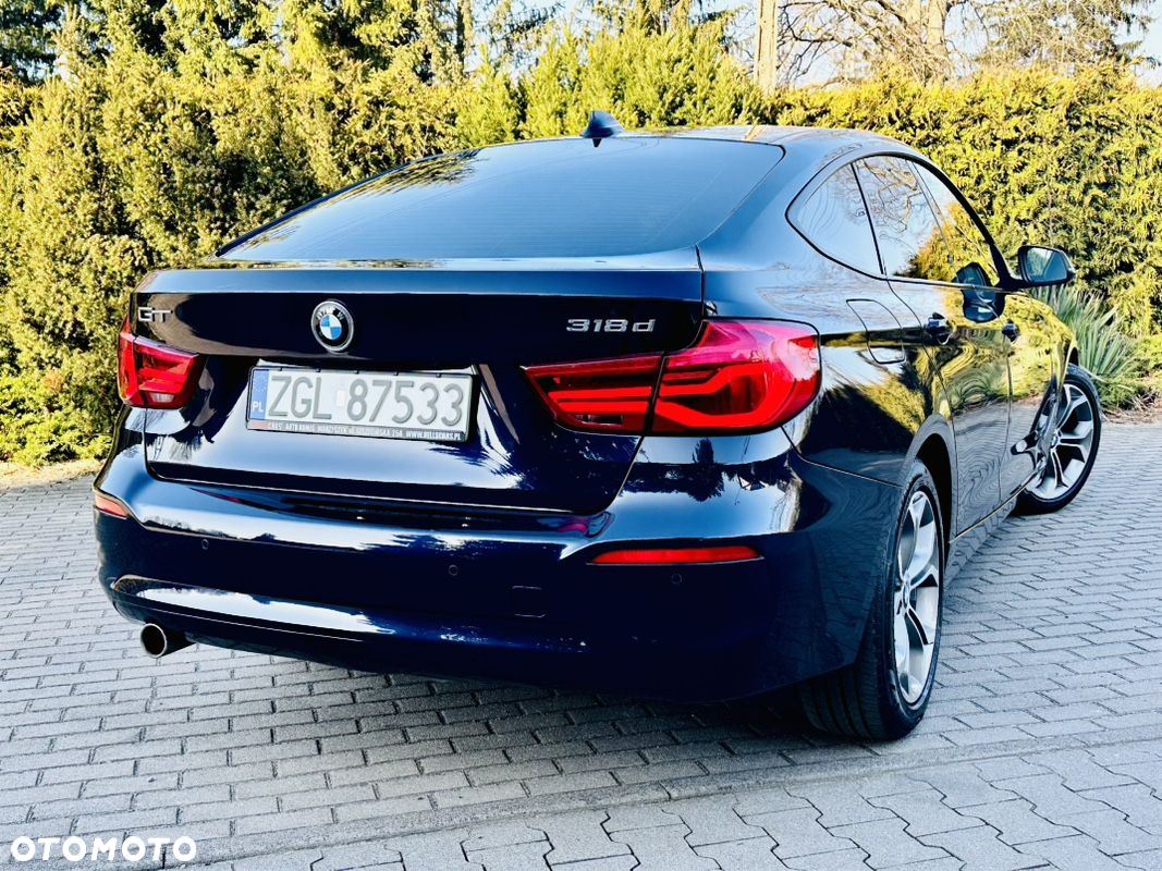 BMW 3GT - 3