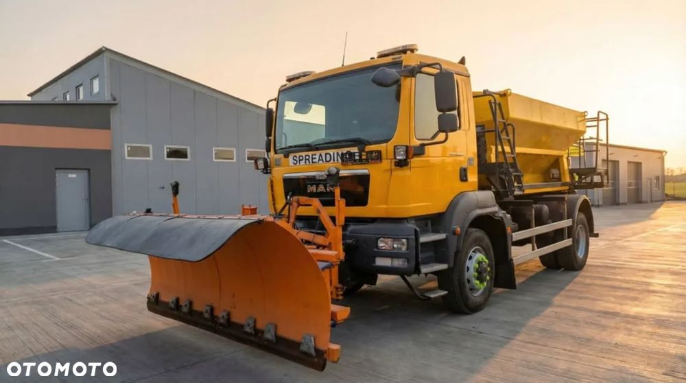 MAN TGM 18.250 Pługopiaskarka