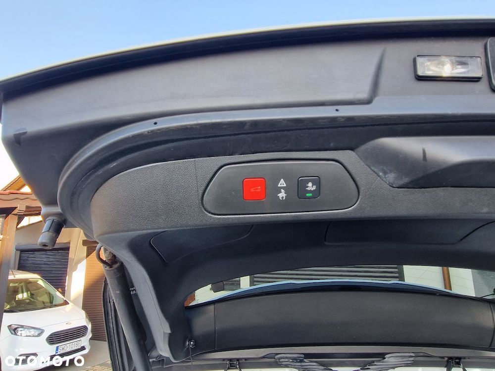 Opel Grandland X 1.2 Start/Stop Business Edition - 32