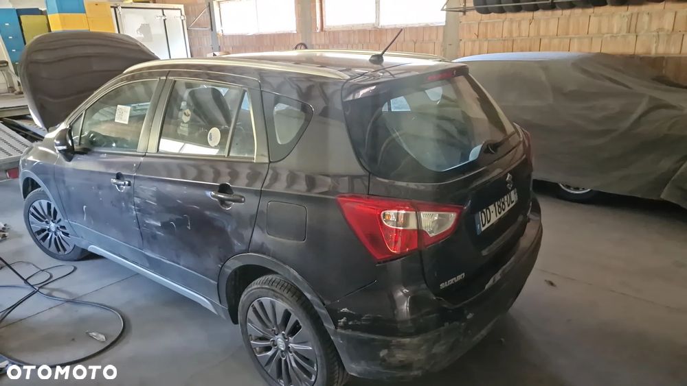 Suzuki SX4 - 5