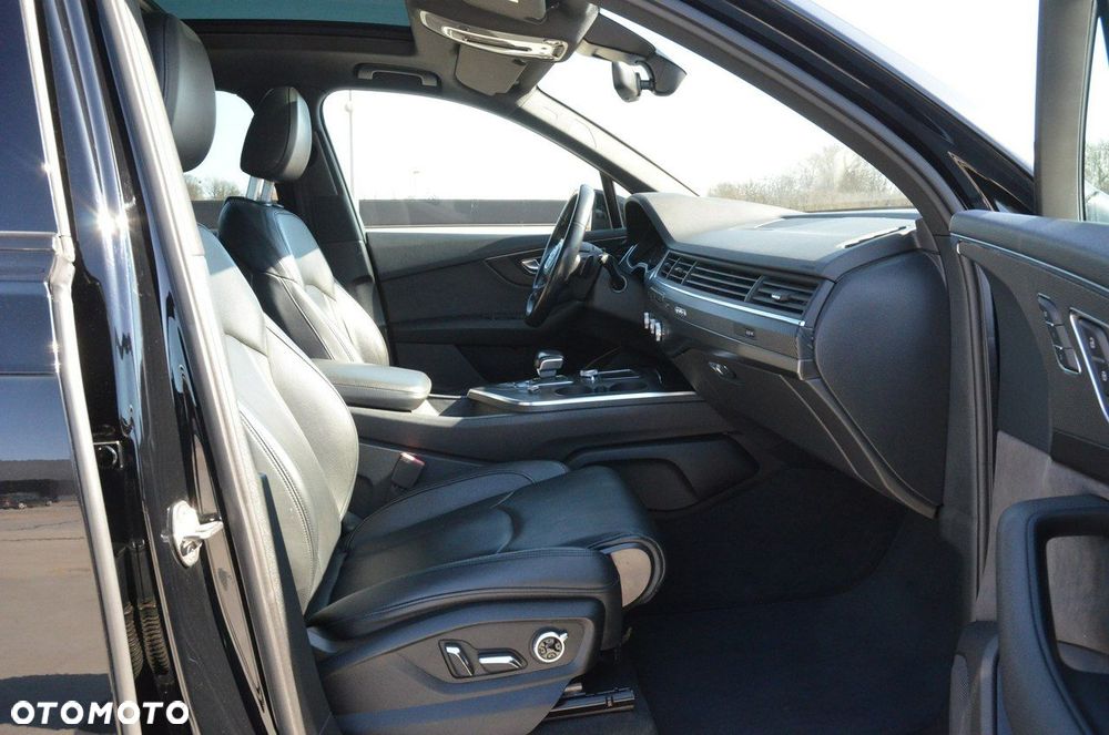 Audi Q7 - 34