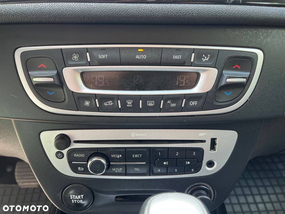 Renault Megane dCi 110 FAP EDC Bose Edition - 9