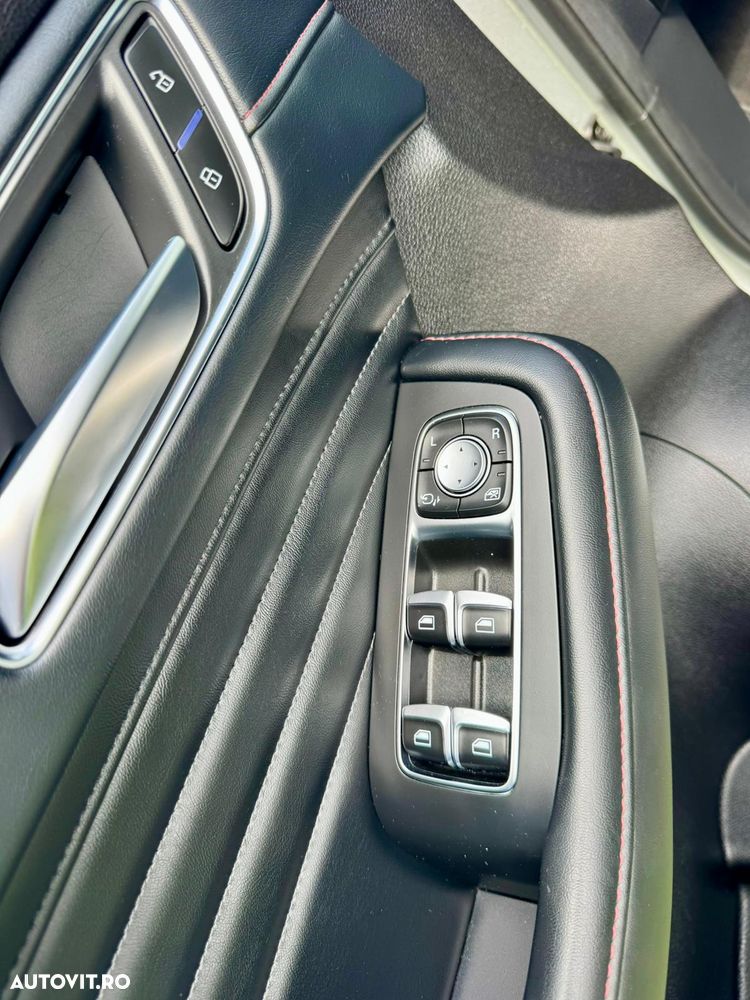 MG EHS 1.5 T-GDi AT PHEV Exclusive - 37