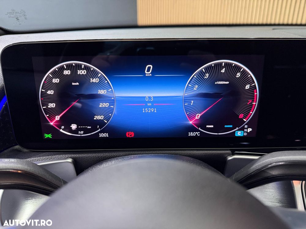 Mercedes-Benz GLB - 7