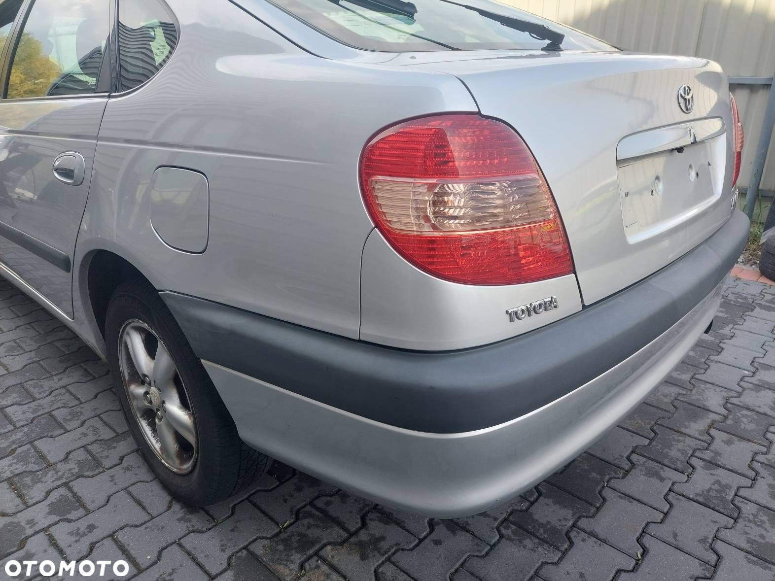KOMPLETNY TYŁ TOYOTA AVENSIS T22 LIFT - 6