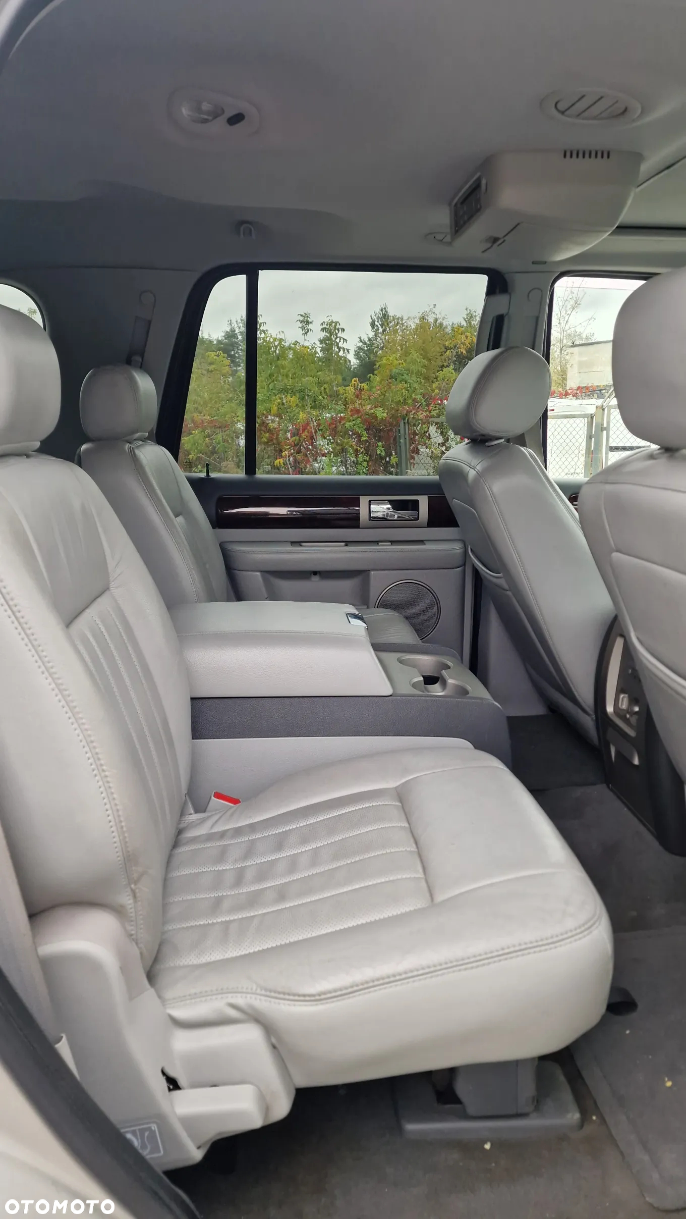 Lincoln Navigator - 6