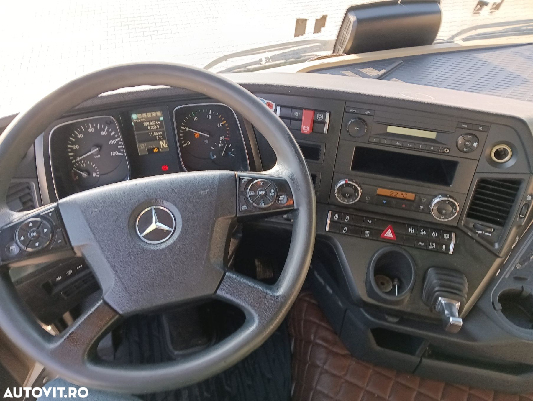 Mercedes-Benz Actros - 9