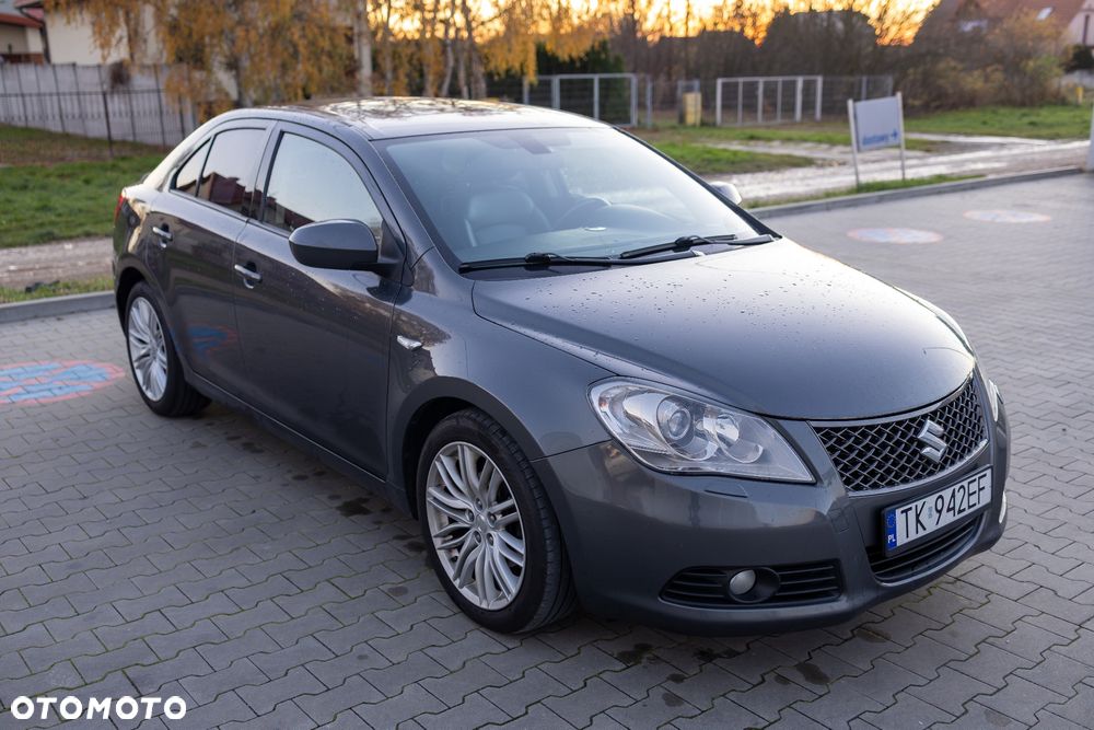 Suzuki Kizashi 2.4 Sport 4WD CVT - 3
