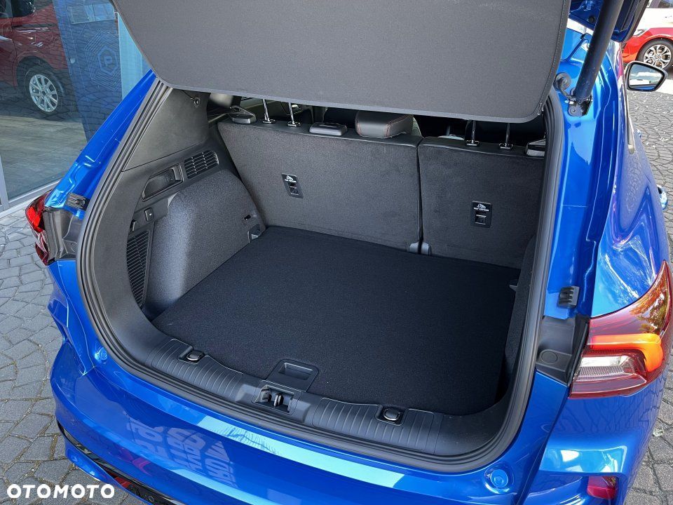 Ford Kuga - 25