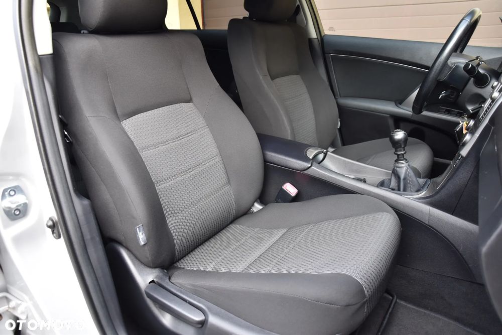 Toyota Avensis 1.8 Edition - 21
