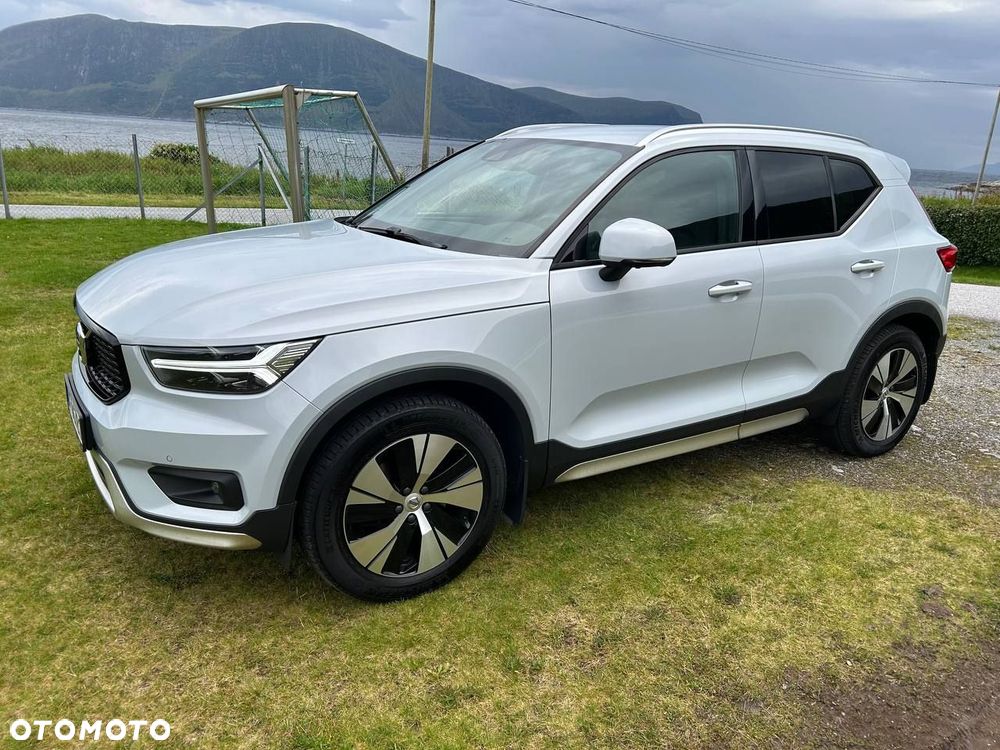 Volvo XC 40 D3 AWD Momentum Pro - 3