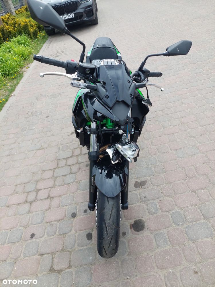 Kawasaki Z 650 - 8