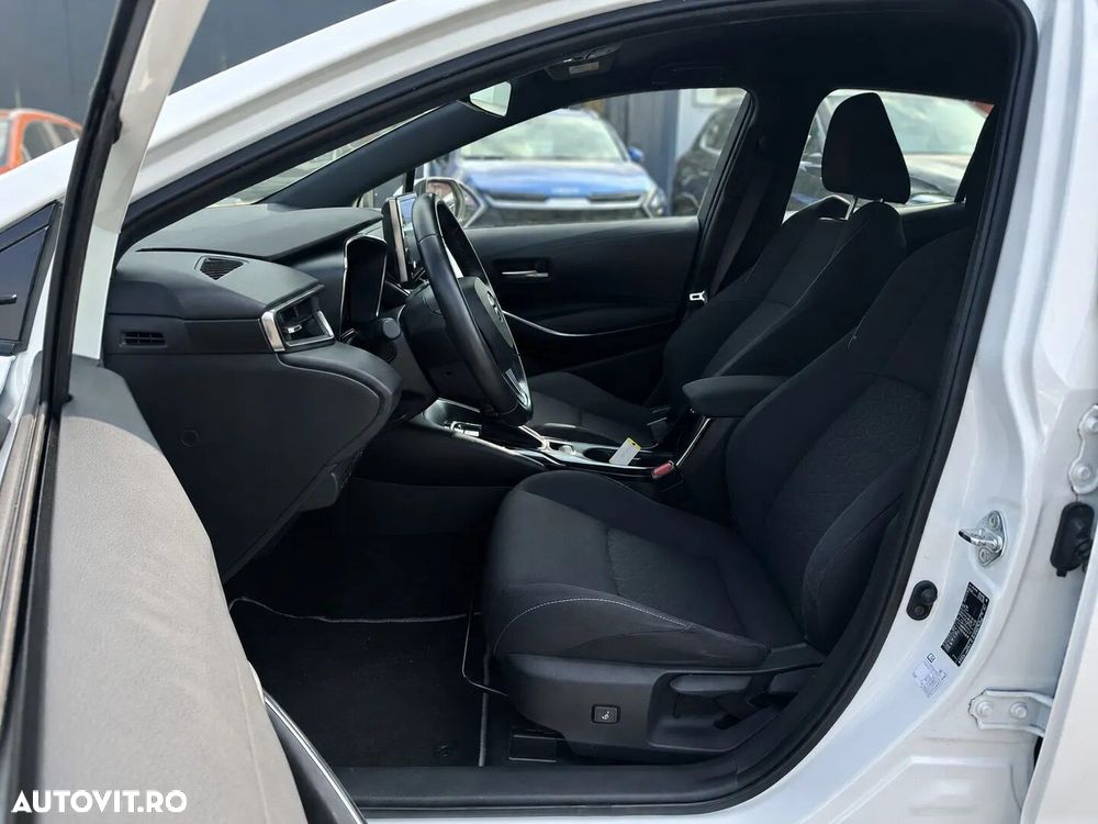 Toyota Corolla - 20