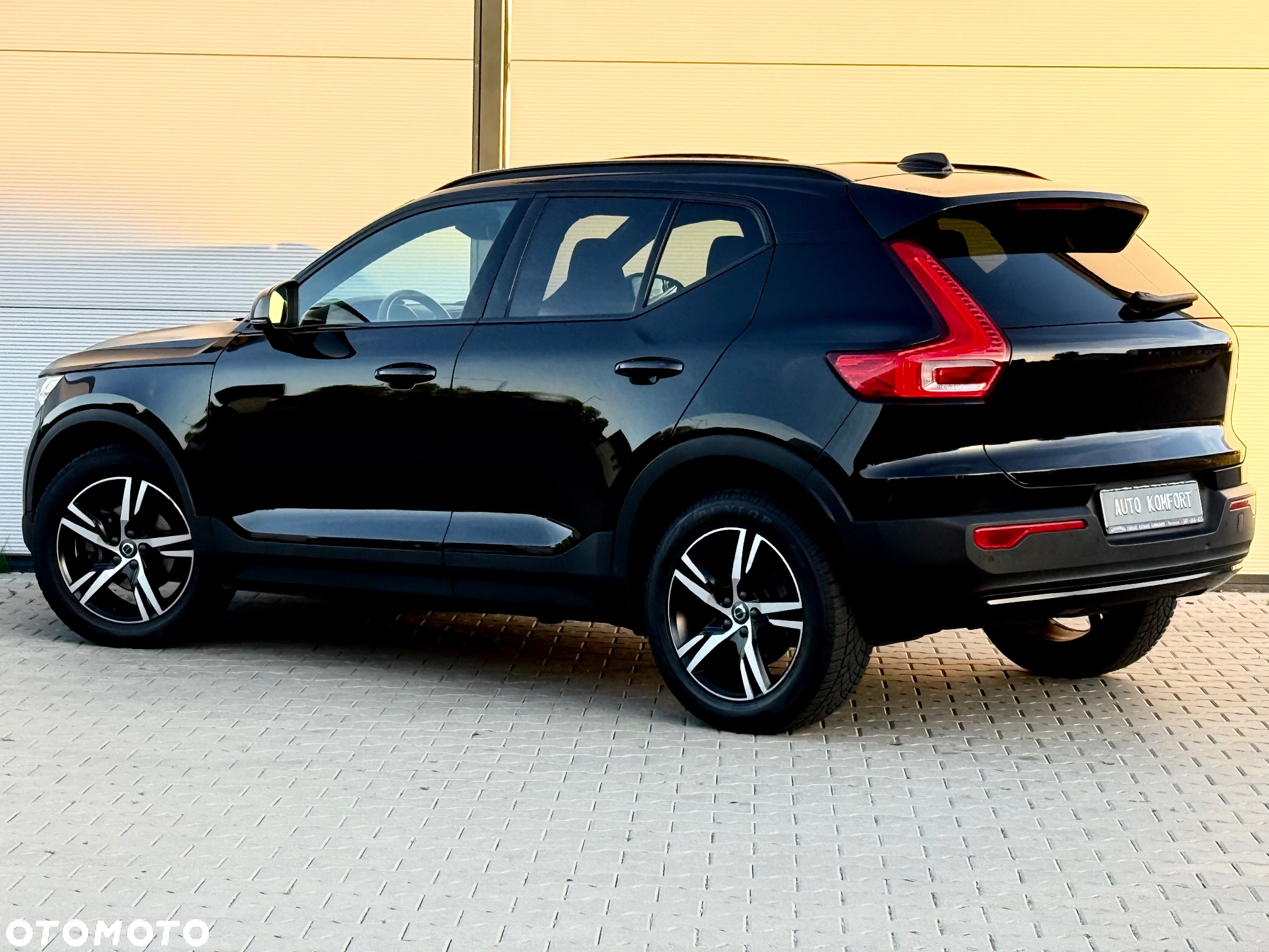 Volvo XC 40 T3 Geartronic RDesign - 18