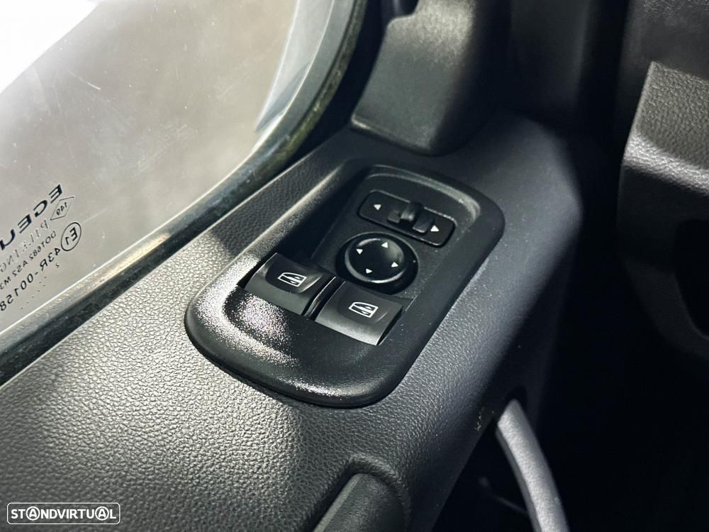 Renault Master L2H2 2.3 DCi 135cv Confort - 34