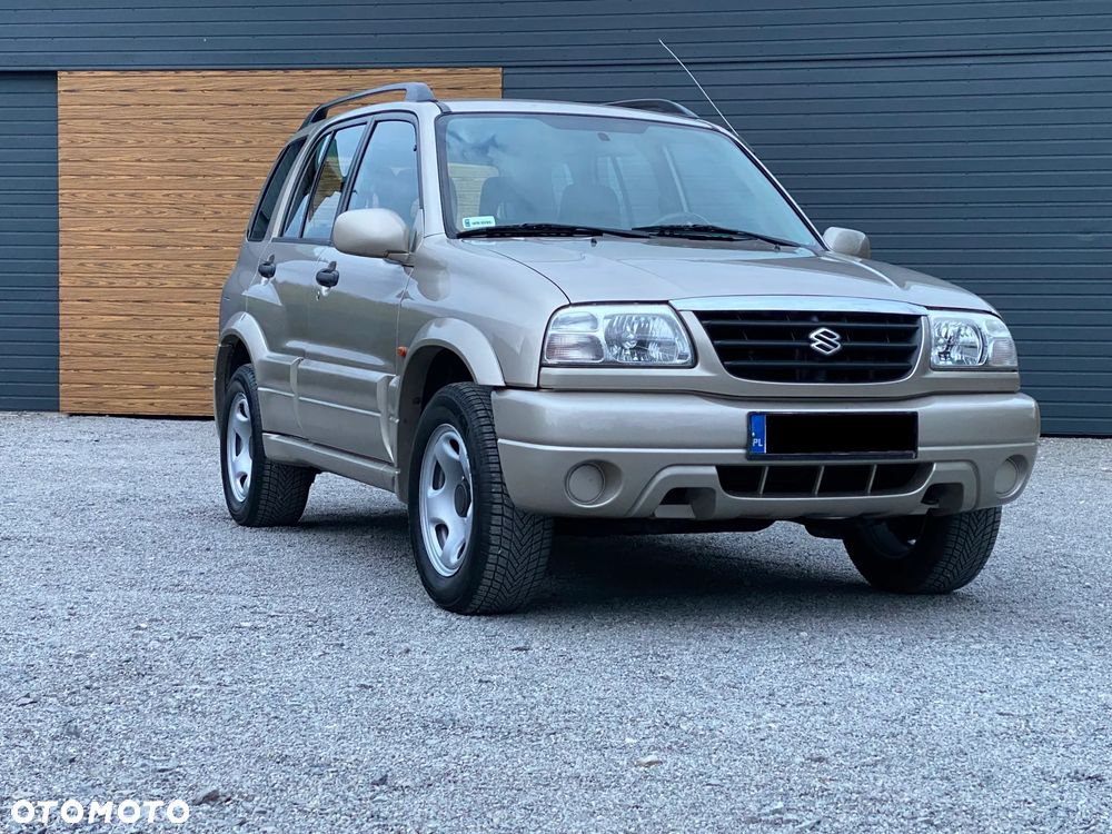 Suzuki Grand Vitara 2.0 Comfort Style - 19