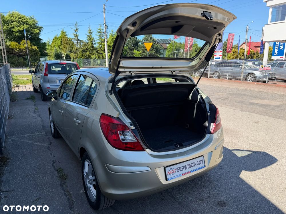 Opel Corsa 1.2 16V Innovation - 21