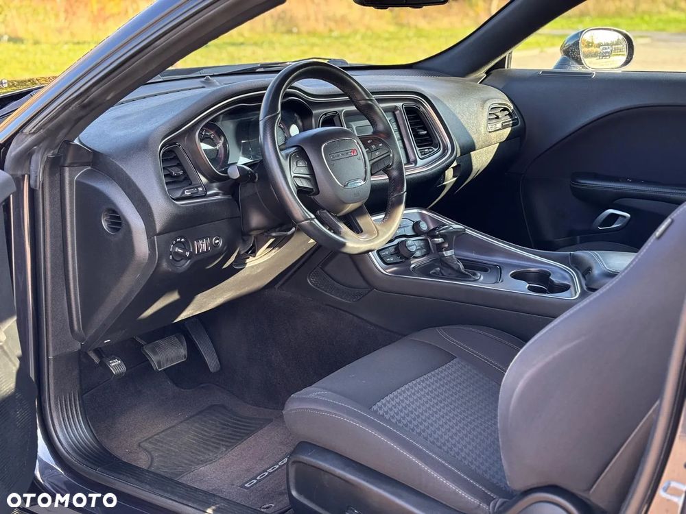 Dodge Challenger 3.6 SXT - 23