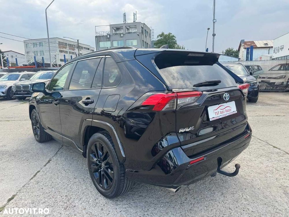 Toyota RAV4 - 6