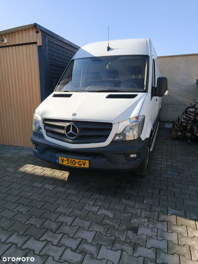 Mercedes-Benz Sprinter - 9