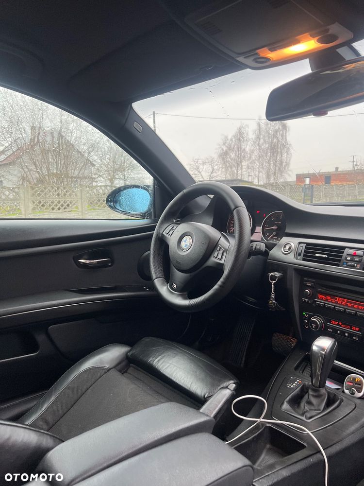 BMW Seria 3 330d - 11