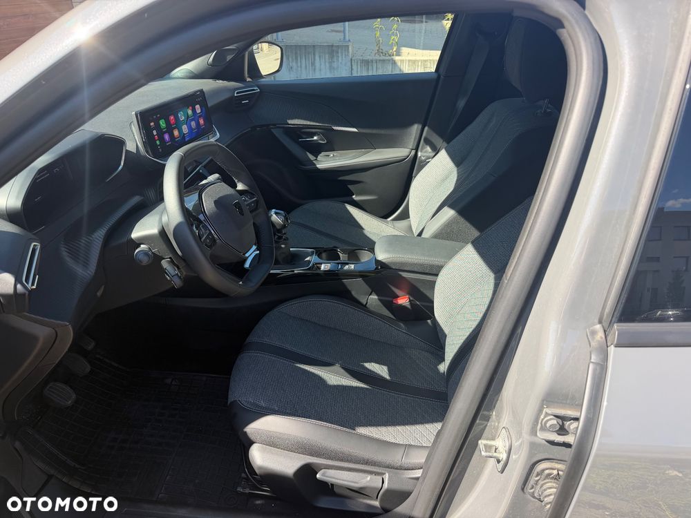 Peugeot 2008 PureTech 100 Allure S&S BVM6 - 10