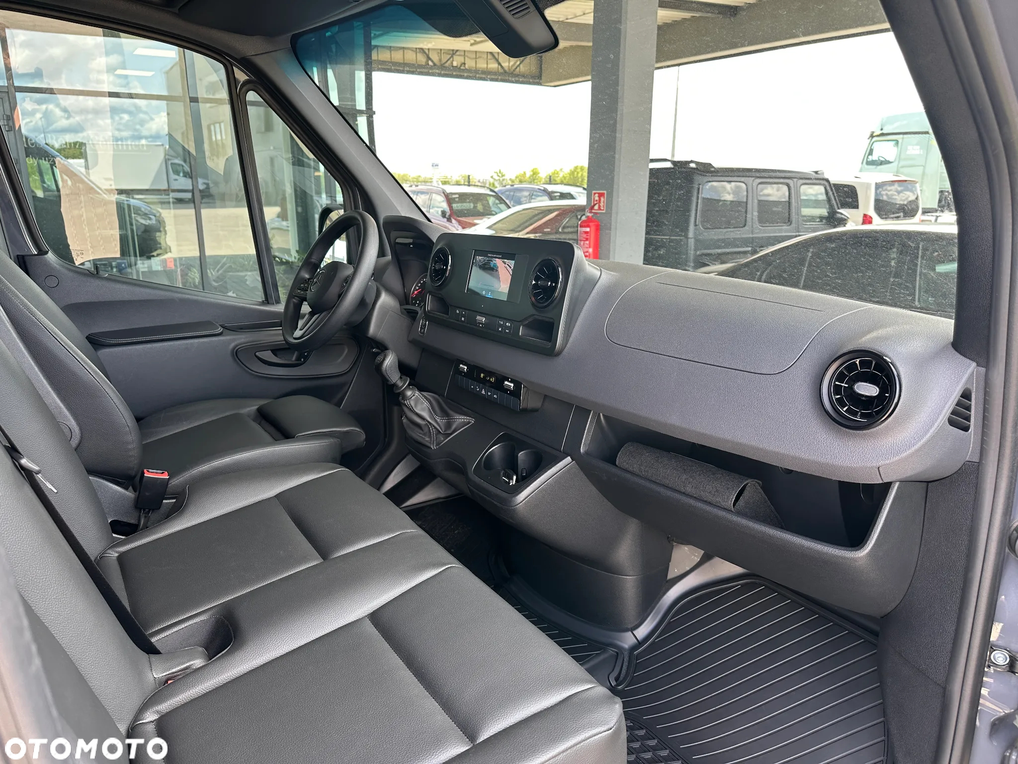 Mercedes-Benz sprinter - 10