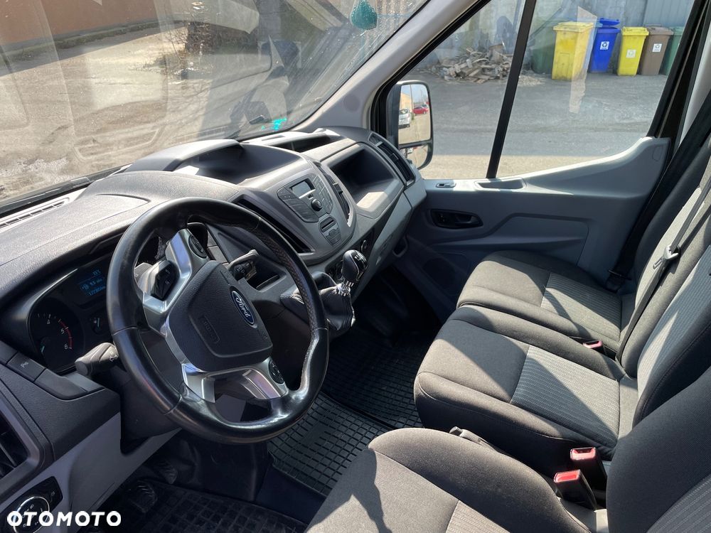 Ford Transit - 1