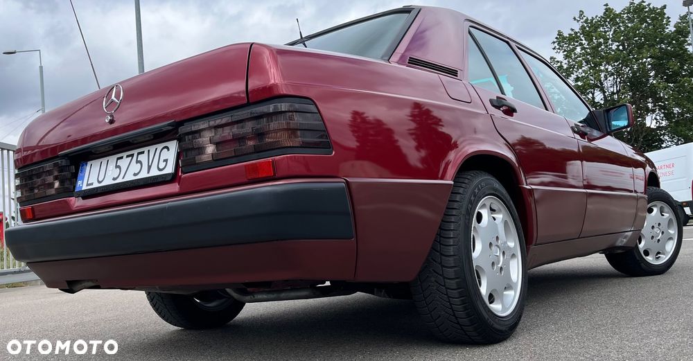Mercedes-Benz W201 (190) - 17