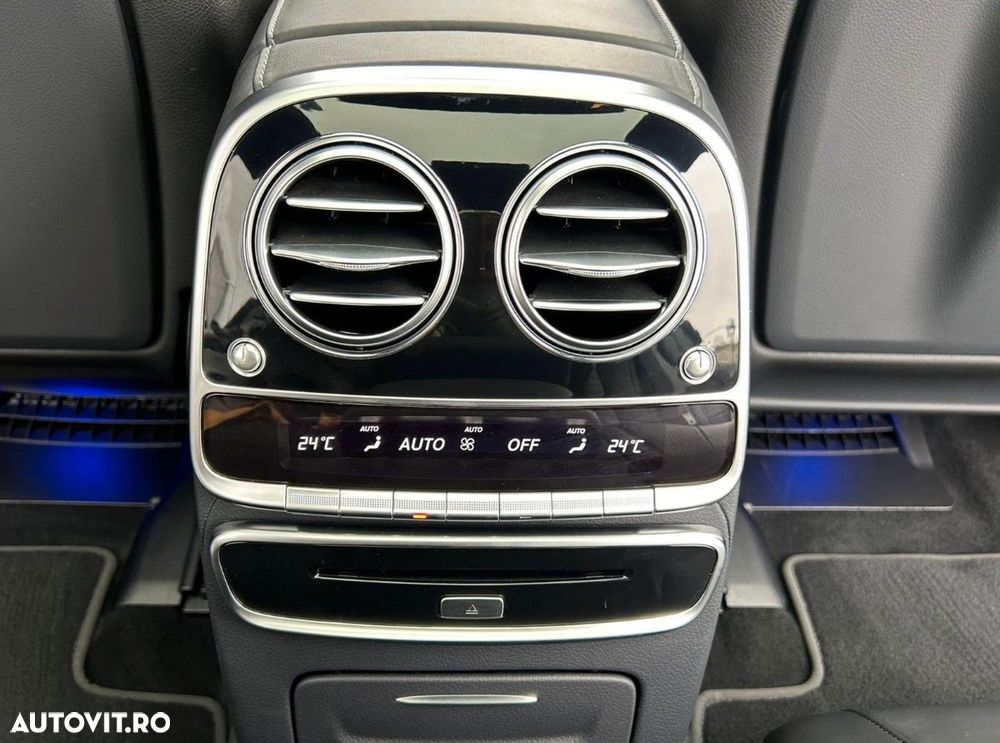 Mercedes-Benz S - 12