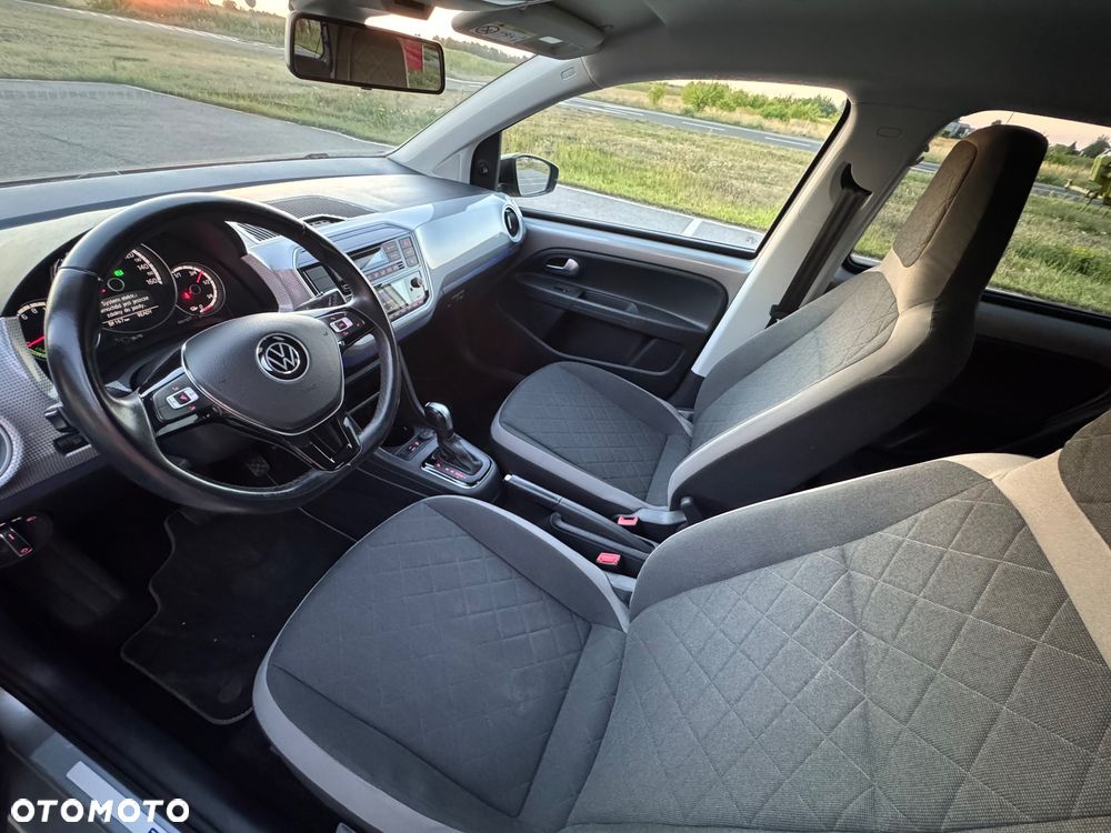 Volkswagen up! e-up - 16