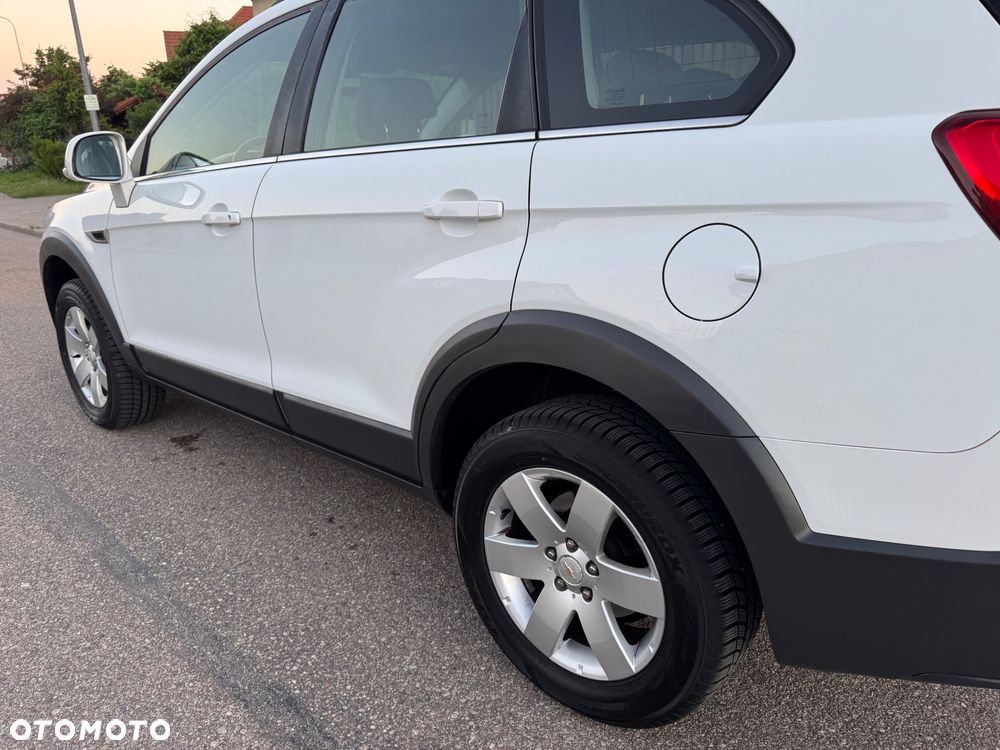 Chevrolet Captiva 2.4 FWD LT - 18