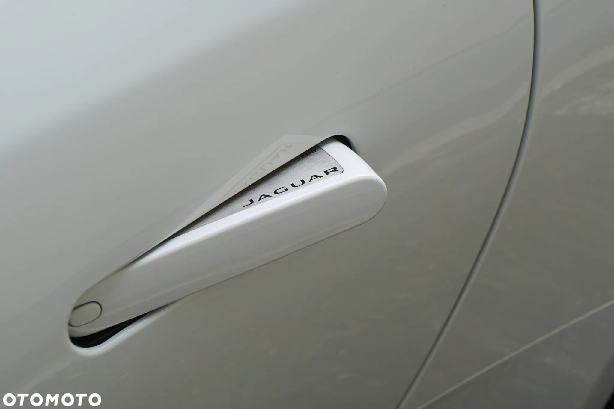 Jaguar F-Type 2.0 Turbo R-Dynamic Black - 6