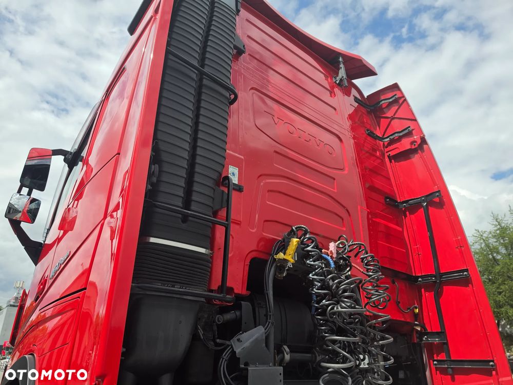 Volvo FH 460 / STANDARD / XXL / i SAVE / EURO 6/ GLOBETROTTER/ / AUTOMAT/SERVIS /2019/ KAMERA/ SKÓRY /PERFEKCYJNY STAN / ZABUDOWY  MIĘDZYOSIOWE/ - 9
