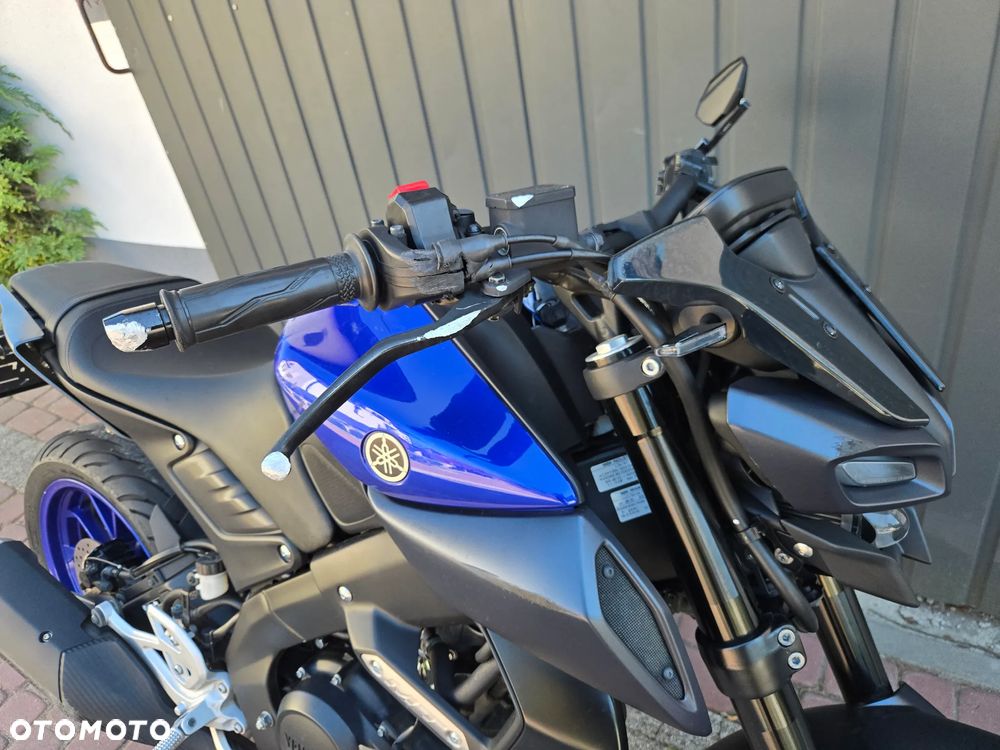 Yamaha MT - 24