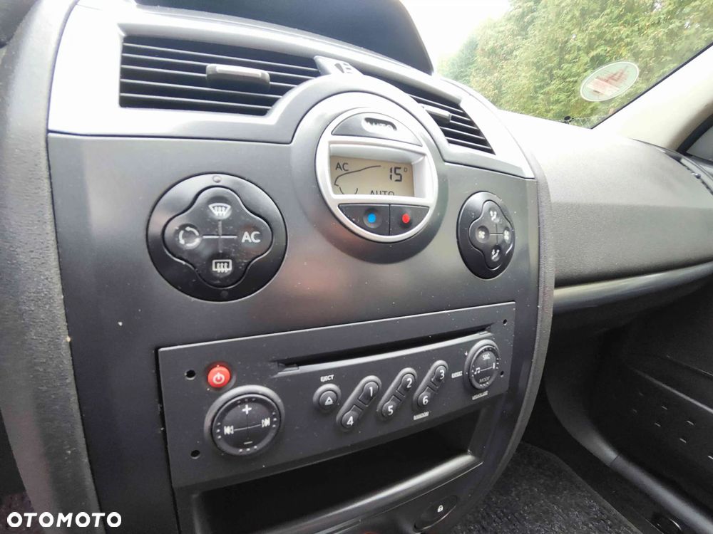 Renault Megane 2.0 16V Privilege - 10