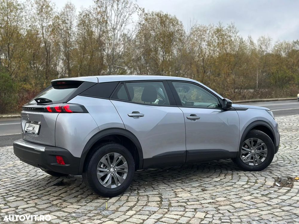 Peugeot 2008 1.2 L PureTech STT Allure - 3