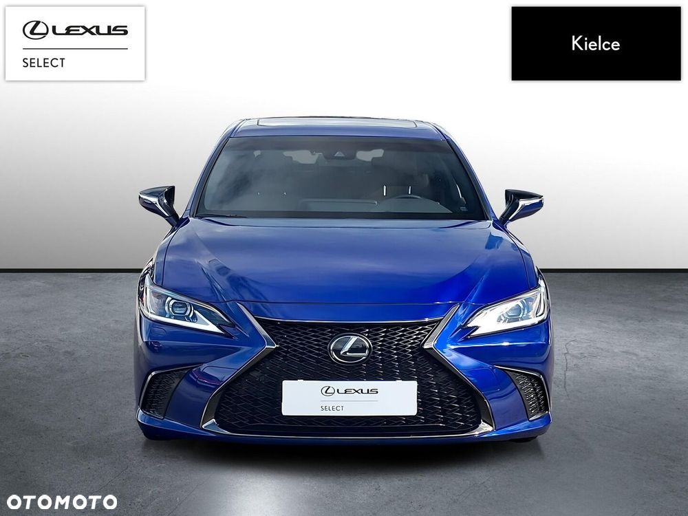 Lexus ES 300h F Sport Design - 9