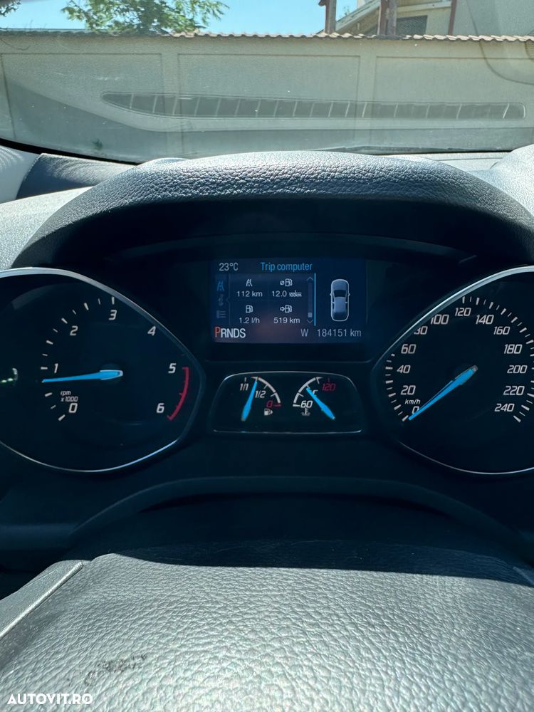 Ford Kuga 2.0 TDCi Powershift 4WD Titanium - 16