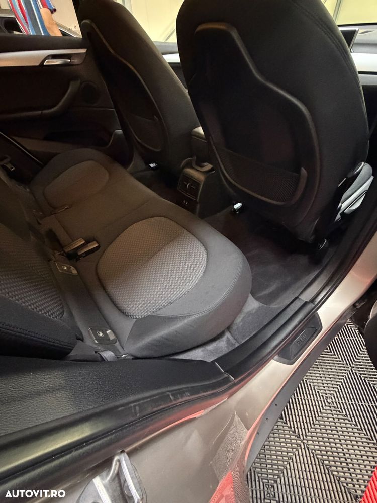 BMW X1 xDrive20d AT - 14