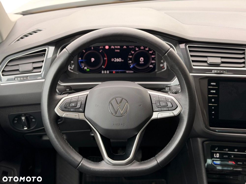 Volkswagen Tiguan 2.0 TDI SCR 4Mot Elegance DSG - 29