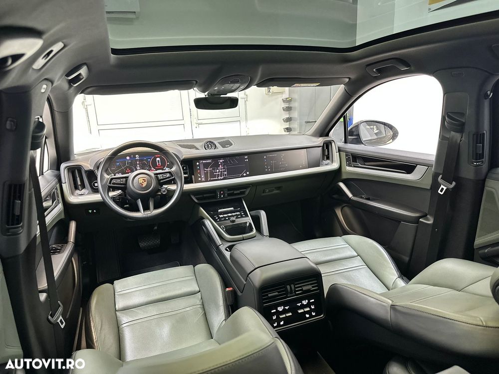Porsche Cayenne Coupe Black Edition - 14