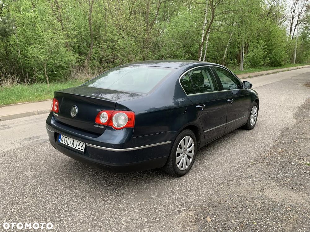 Volkswagen Passat 1.9 TDI DPF BlueMotion - 6