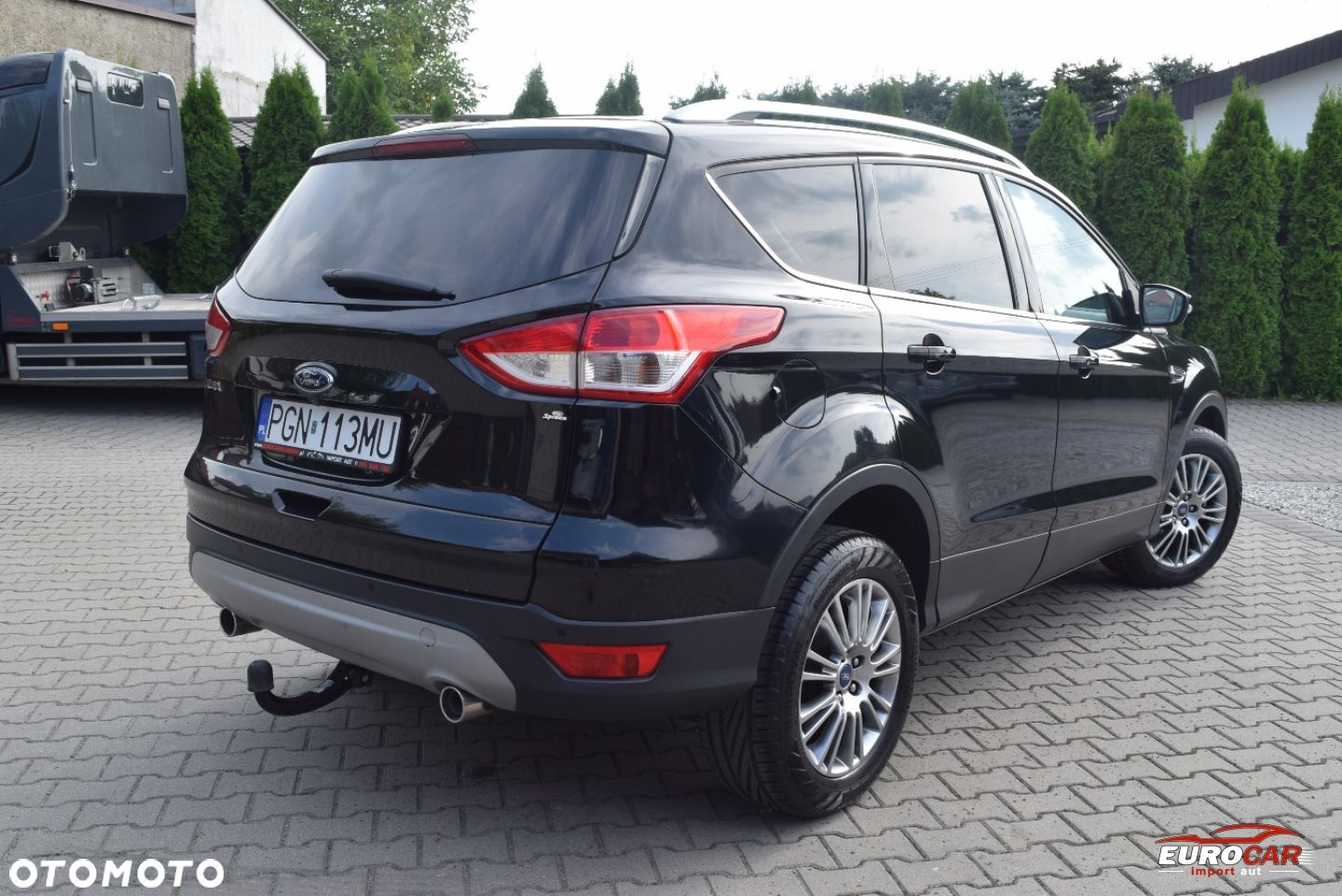 Ford Kuga 2.0 TDCi 2x4 Titanium - 4